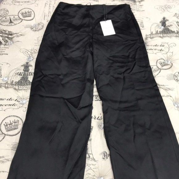 THEORY Clean Wide Leg Pant in Crepe Satin - Picture 4 of 9